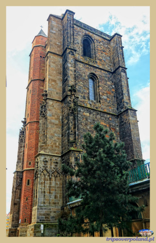 Dzwonnica przy bazylice św. Jakuba i św. Agnieszki 